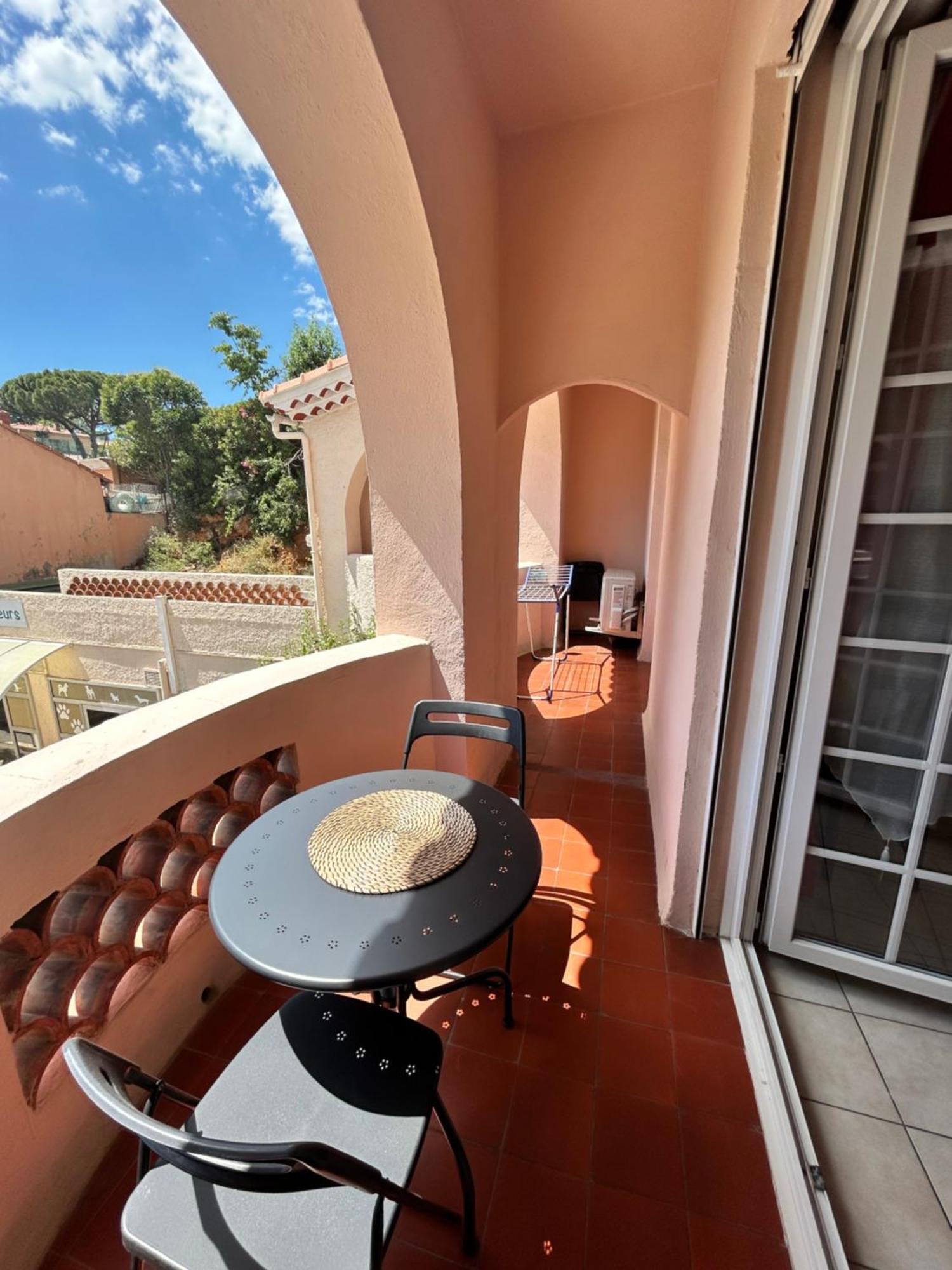 Appart T1 centre BANDOL dans Résidence de charme Exterior foto